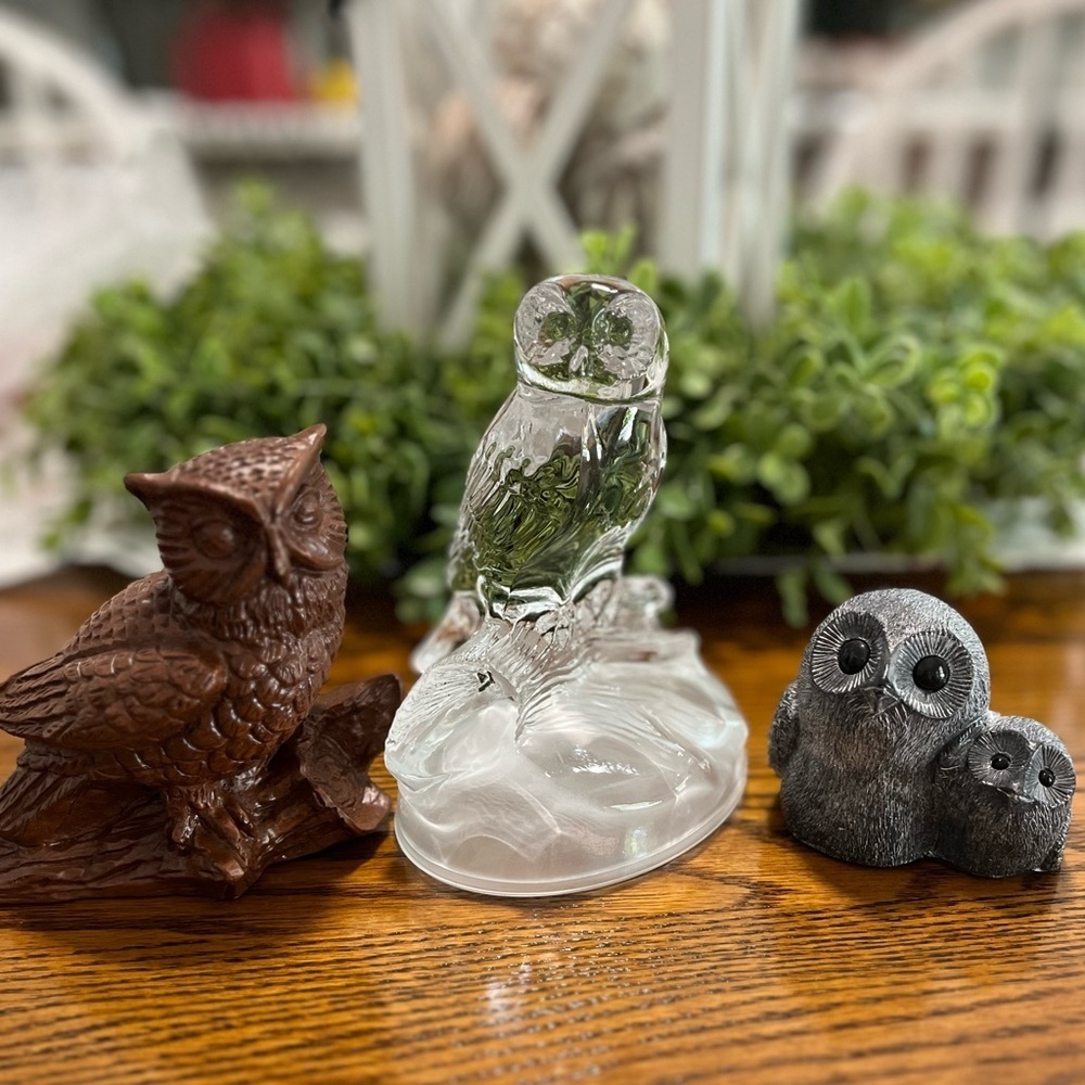 Vintage Lot Of Owls Frosted Owl 6" Carved Pecan Shell 4.5” Owlet‎ Made In Canada